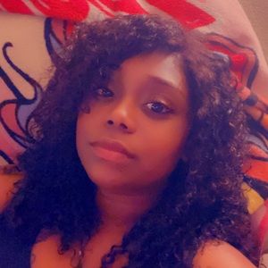 Meet your Posher, Kandii